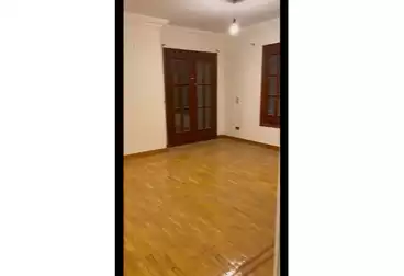 شقق للبيع - 3 غرف - بالدور 1