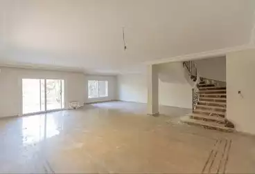 Town House For rent - 6 rooms