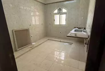 شقق للإيجار - 4 غرف - بالدور 3