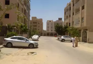 شقق للبيع - 3 غرف - بالدور 0