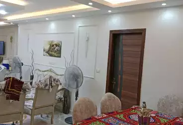 شقق للبيع - 3 غرف - بالدور 10