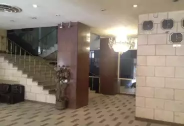 مخازن للبيع