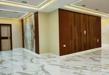 شقق للبيع - 4 غرف - بالدور 0