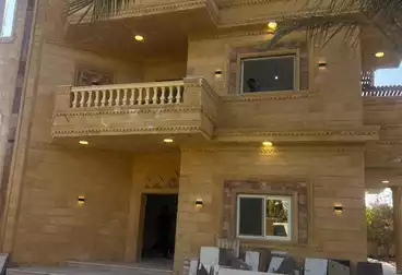 Villas For sale - 7 rooms