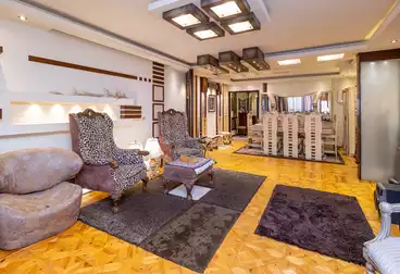 عقارات للبيع - 3 غرف - بالدور 10