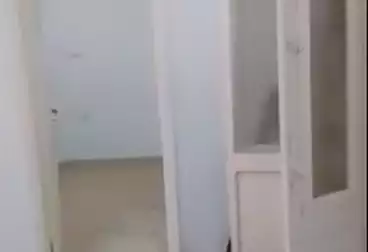 عقارات للبيع - 2 غرف - بالدور 1