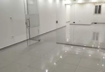 Administrative For rent - 3 rooms - floor 2