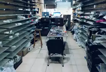 صيدليات للبيع