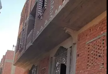 House / Home For sale - 4 rooms