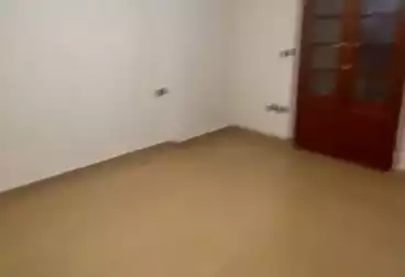 Apartments For sale - 3 rooms - floor 4