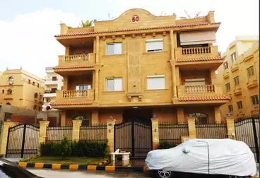 Apartments For sale - 3 rooms - floor 1