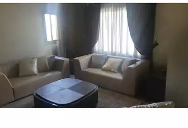 فيلا منفصلة للإيجار - 5 غرف