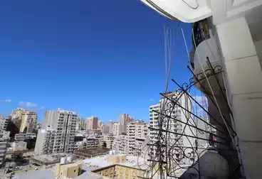 Apartments For sale - 3 rooms - floor 11