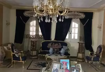 فيلا منفصلة للبيع - 20 غرف