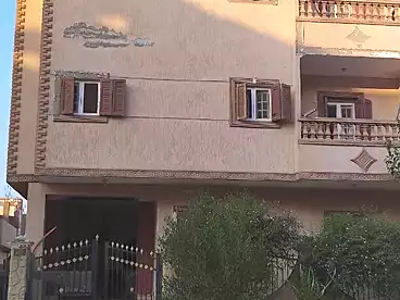 عمارات للبيع - 40 غرف - بالدور 5