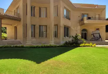 فيلا منفصلة للبيع - 14 غرف