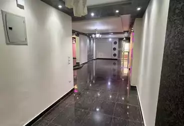 Apartments For sale - 3 rooms - floor 8