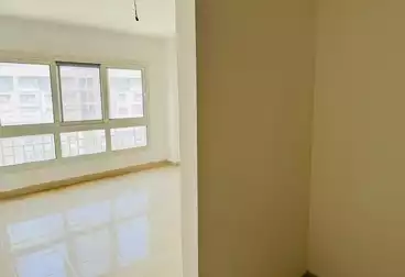 شقق للبيع - 3 غرف - بالدور 1