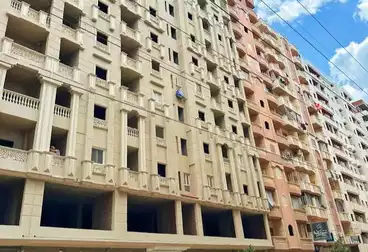 شقق للبيع - 3 غرف - بالدور 10