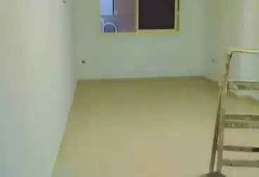 Apartments For sale - 2 rooms - floor 1