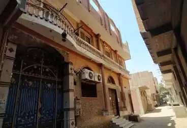 House / Home For sale - 2 rooms