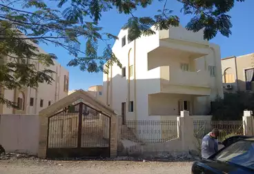 Villas For sale - 4 rooms
