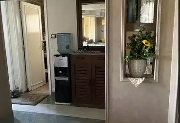 Furnished Apartment For sale - 4 rooms - floor 9