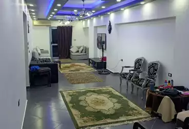 شقق للبيع - 3 غرف - بالدور 1