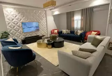 شقق للبيع - 3 غرف - بالدور 1