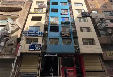 عيادات للبيع - 3 غرف - بالدور 2