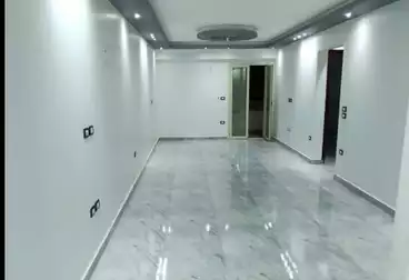 Apartments For sale - 3 rooms - floor 8