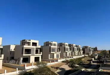 فيلا منفصلة للبيع - 6 غرف