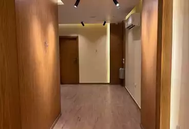 إداري للبيع - 5 غرف - بالدور 1