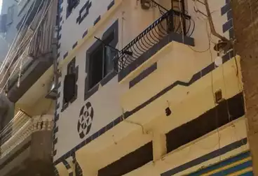 House / Home For sale - 6 rooms