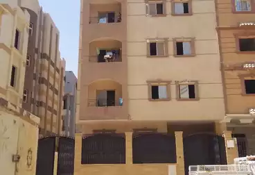شقق للإيجار - 3 غرف - بالدور 0