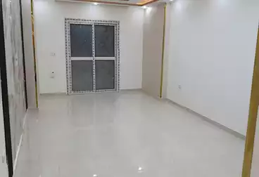 شقق للبيع - 3 غرف - بالدور 1