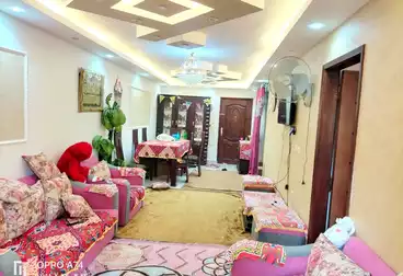شقق للبيع - 3 غرف - بالدور 2