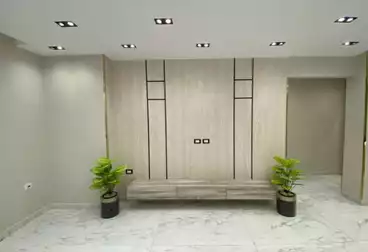 Apartments For sale - 2 rooms - floor 4