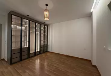 Apartments For rent - 3 rooms - floor 2