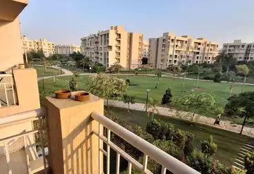 Apartments For sale - 4 rooms - floor 1
