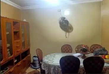 Furnished Apartment For sale - 3 rooms - floor 5
