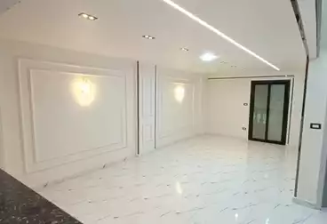 Apartments For sale - 3 rooms - floor 1