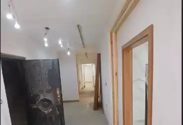 Apartments For sale - 4 rooms - floor 4