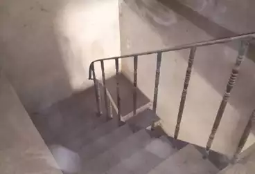 مصنع للبيع