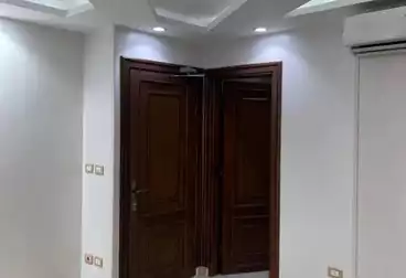 إداري للإيجار - 2 غرف - بالدور 3