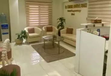 طبي للإيجار - 2 غرف - بالدور 1