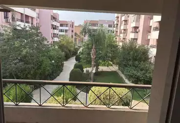 شقق للبيع - 3 غرف - بالدور 1