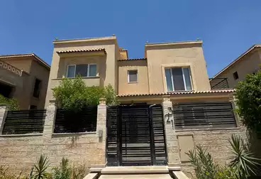 Villas For sale - 6 rooms