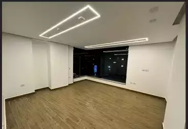 Administrative For sale - 3 rooms - floor 1