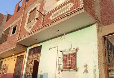 House / Home For sale - 3 rooms